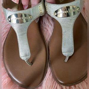Michael by Michael Kors MK Plate Thong. Size 7.5 Gold. EUC